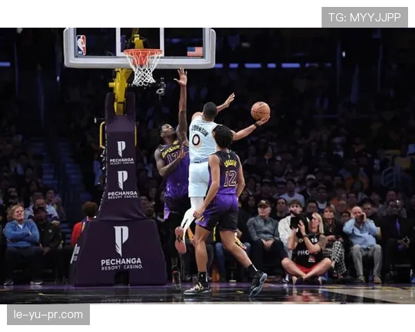 瓦塞尔荣膺马刺新赛季得分王 攻防两端展现核心价值