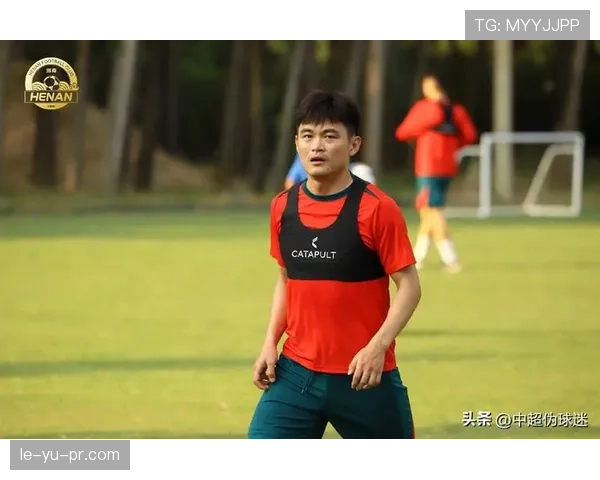 中超球迷热议新赛季：明星球员加盟引爆期待，球队实力提升成焦点