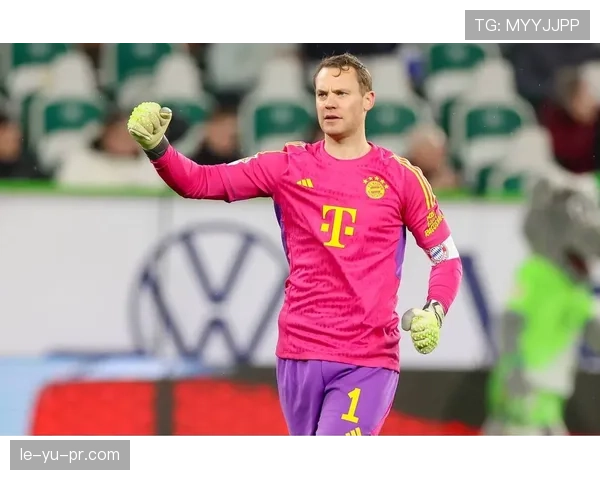 诺伊尔：稳步迈向足球史上最伟大门将的传奇之路