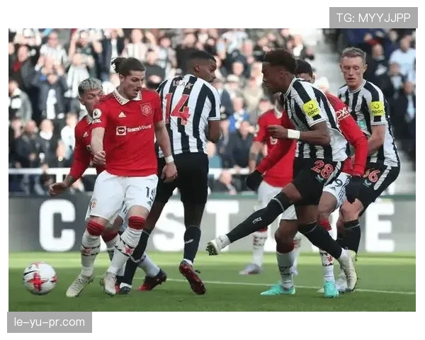 洛佩特吉率狼队迎战英超新挑战，状态回暖成焦点